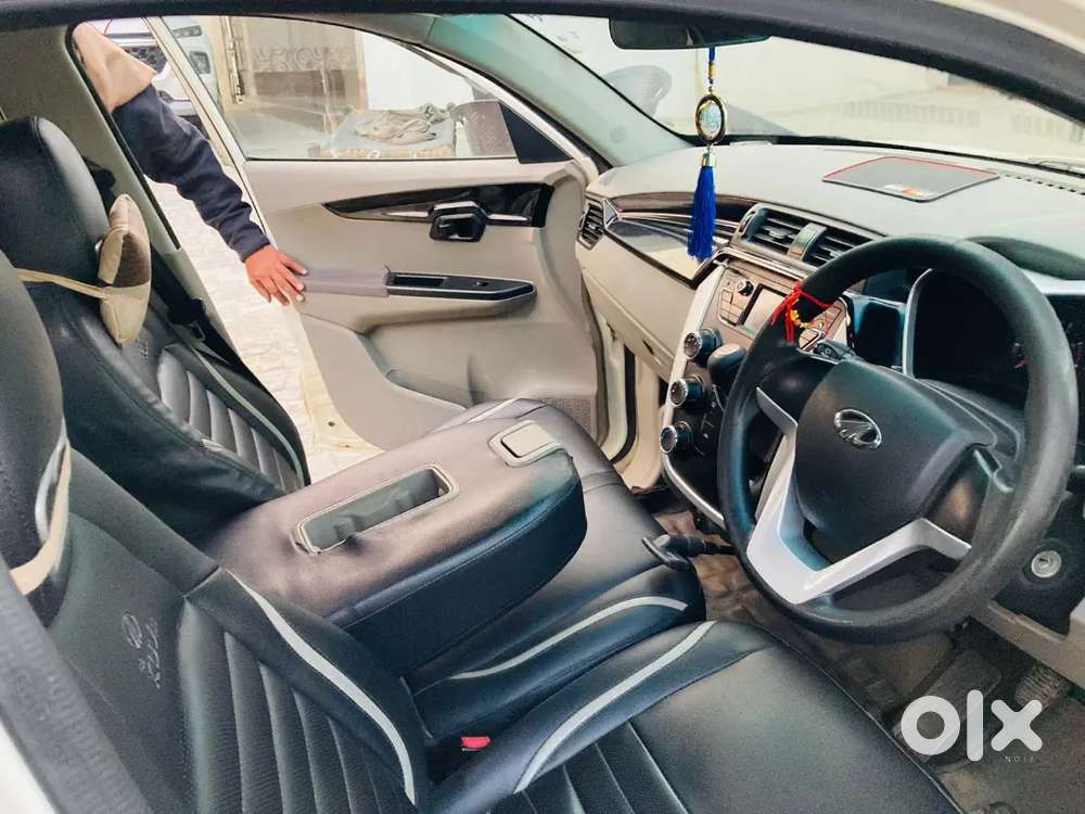 Mahindra Kuv 100 2016