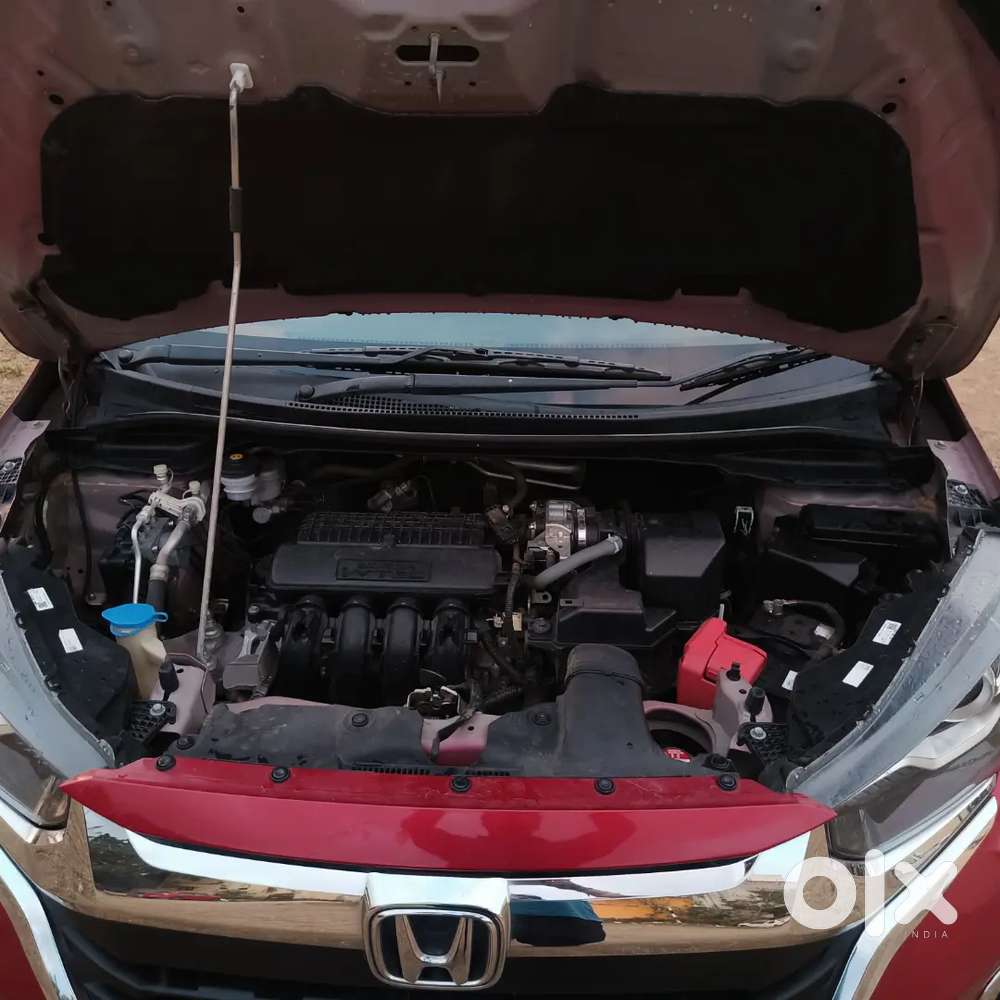 Honda Wr-v Vx Petrol – 2022 – Radiant Red Metallic – Top Model