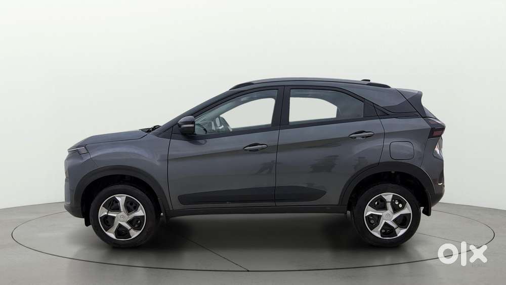 Tata Nexon Pure (s) 1.2 Petrol 6amt, 2025, Petrol
