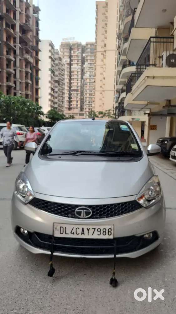Tata Tiago Xta Automatic