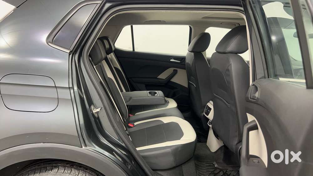Volkswagen Taigun Topline 1.0 Tsi At (electric Seats), 2022, Petrol