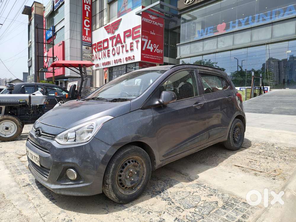 Hyundai Grand I10 Sportz, 2016, Petrol