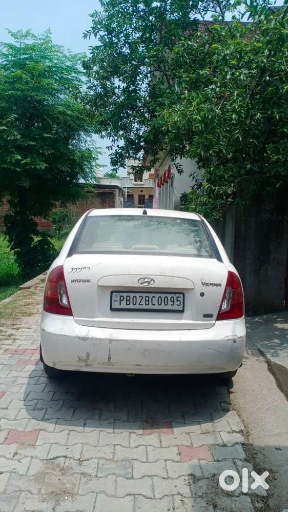 Hyundai Verna Diesel 2008.