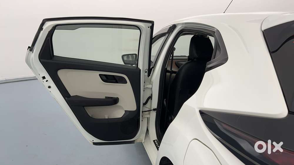 Tata Altroz 1.2 Xt, 2021, Petrol