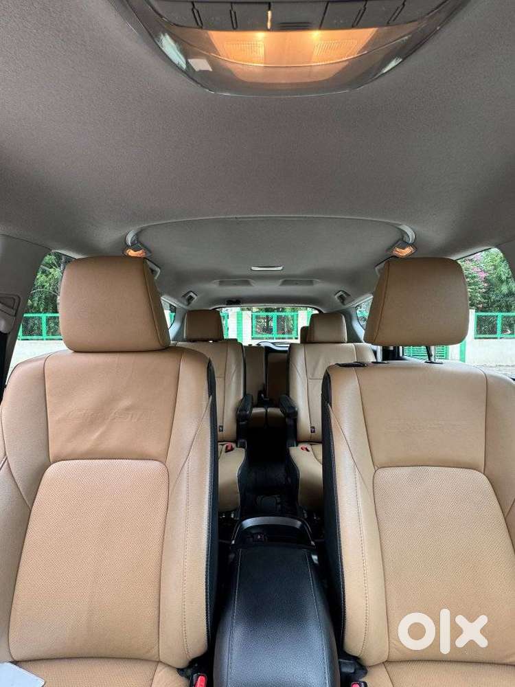 Toyota Innova Crysta 2.8 Zx At 7 Seater, 2021, Diesel