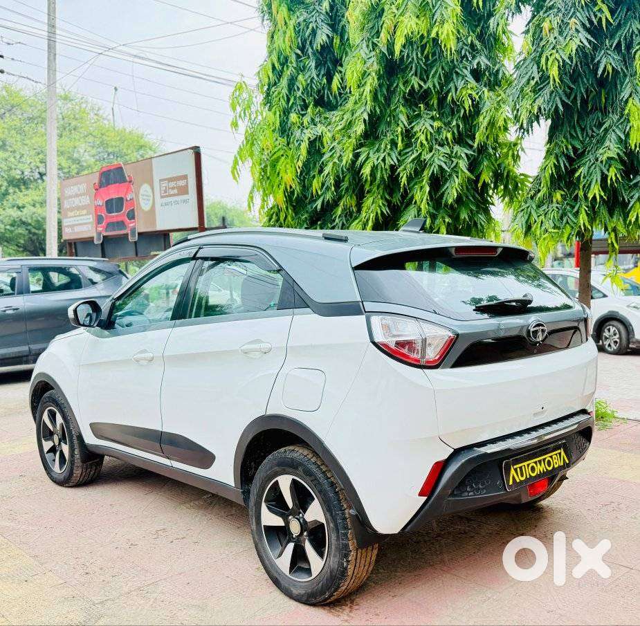 Tata Nexon 1.5 Revotorq Xza Plus Dualtone, 2018, Diesel