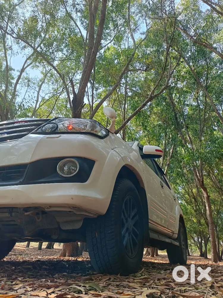 Toyota Fortuner 2014 Diesel Well Maintained  Showroom Track Available