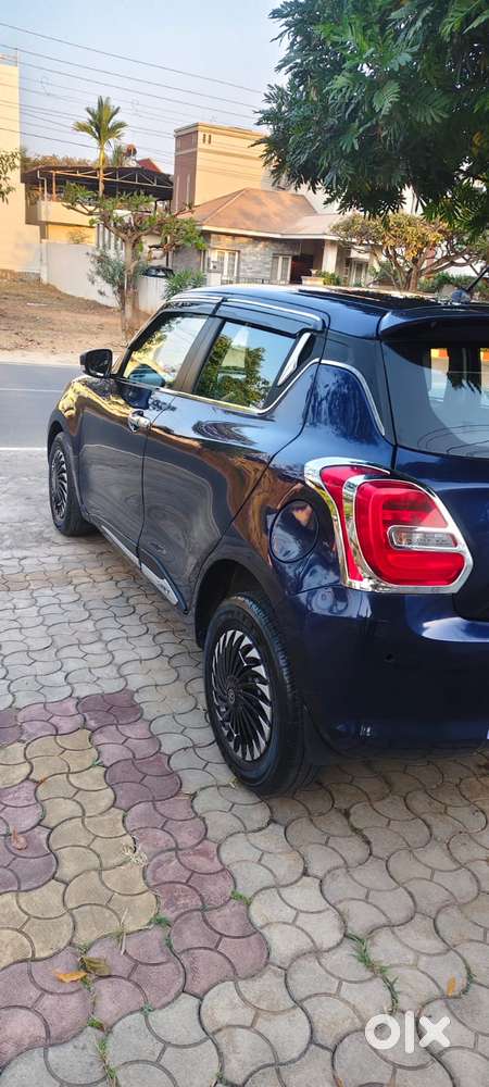 Maruti Suzuki Swift Vxi + Manual, 2022, Petrol