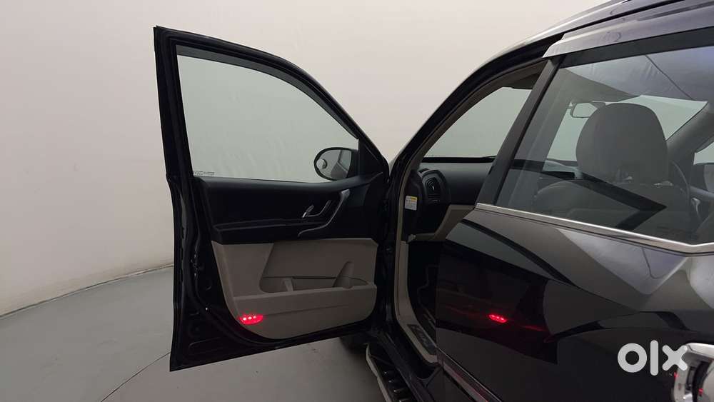 Mahindra Xuv500 W10 At, 2016, Diesel