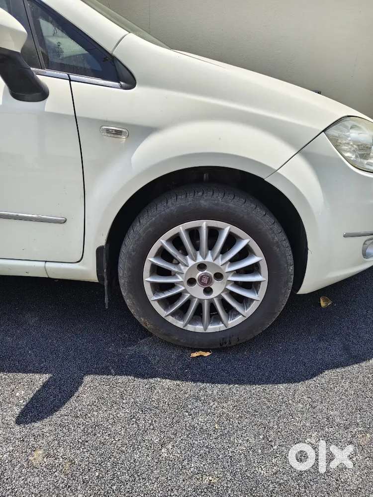 Fiat Linea 2012 Diesel 54000 Km Driven