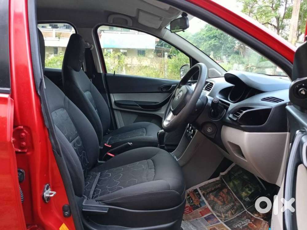 Tata Tiago 1.2 Revotron Xt, 2016, Petrol