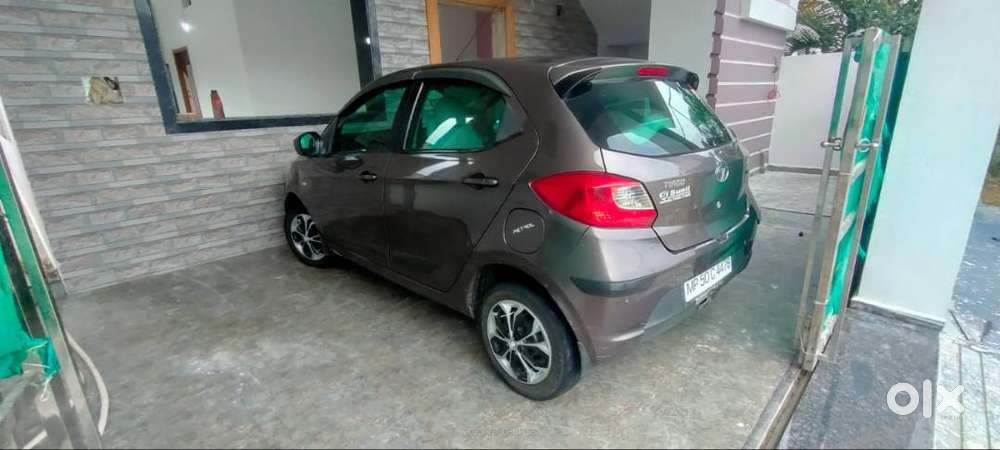 Tata Tiago Xt 2016