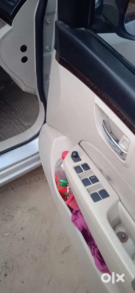 Maruti Suzuki Dzire 2012