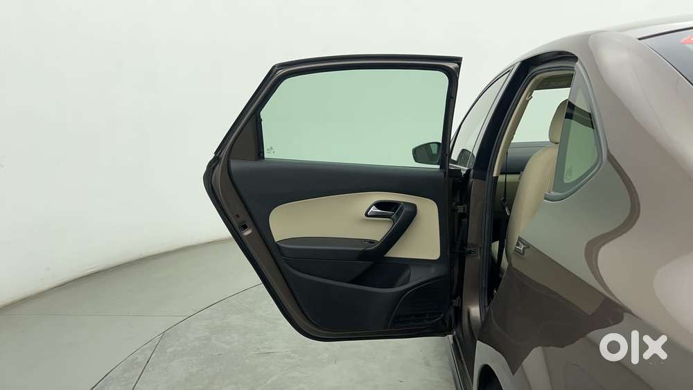 Volkswagen Vento 1.6 Highline, 2021, Petrol