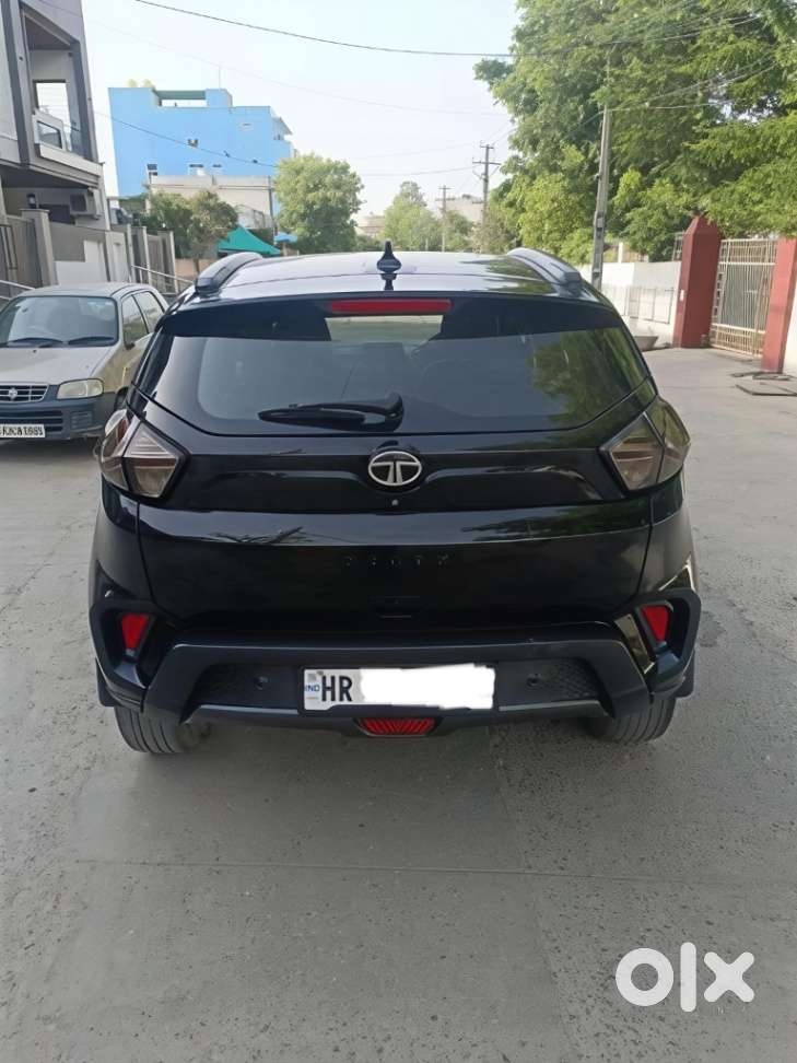 Tata Nexon 1.5 Revotorq Xz Plus (o) Dark Edition, 2023, Diesel