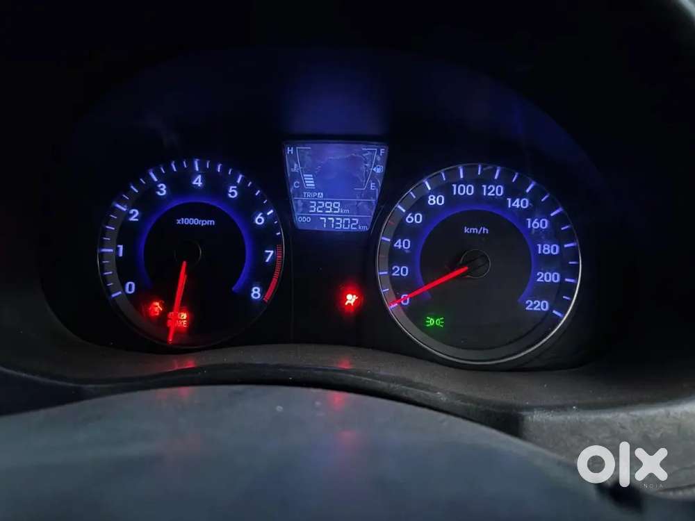 Hyundai Verna 2011 Cng & Petrol 77000 Km Driven