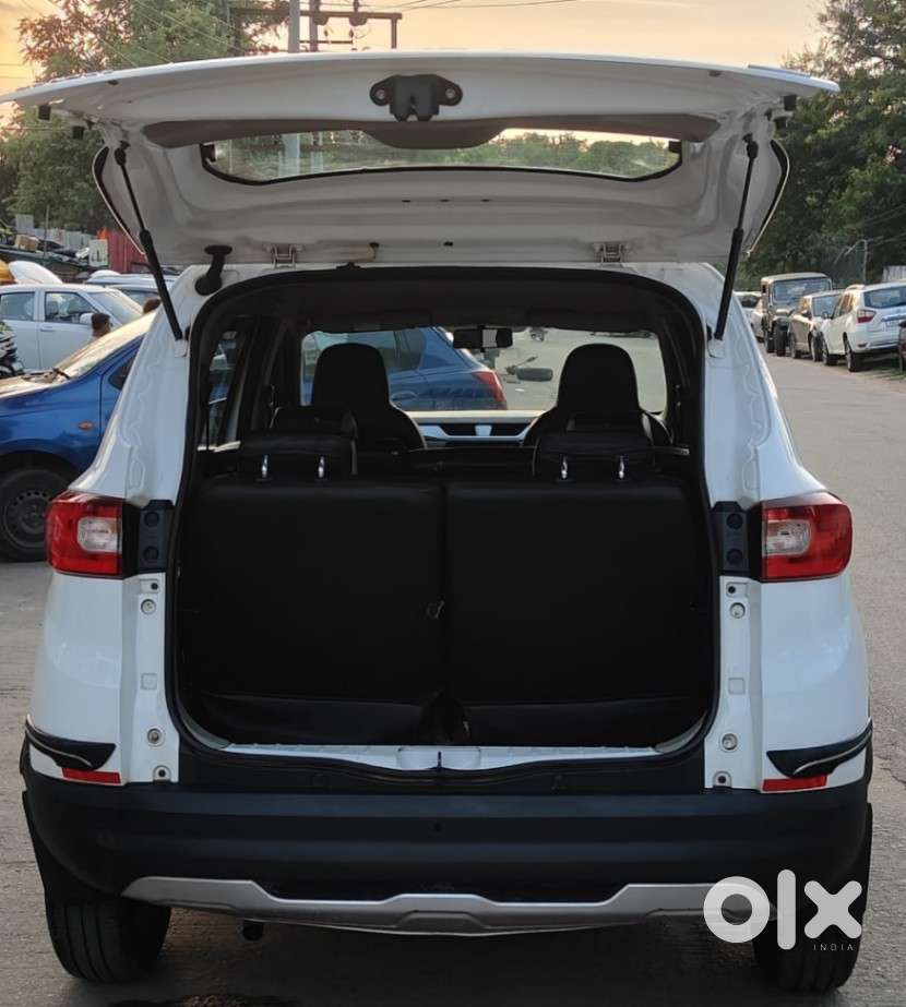 Renault Triber Rxz, 2019, Petrol