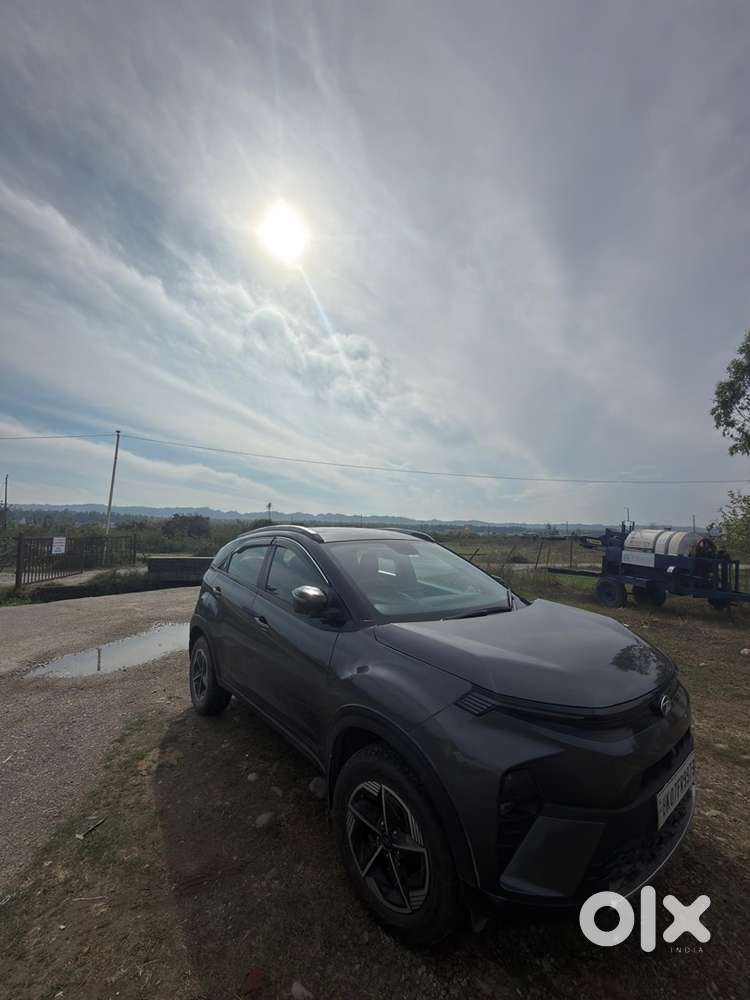 Tata Nexon Top Model With Sunroof