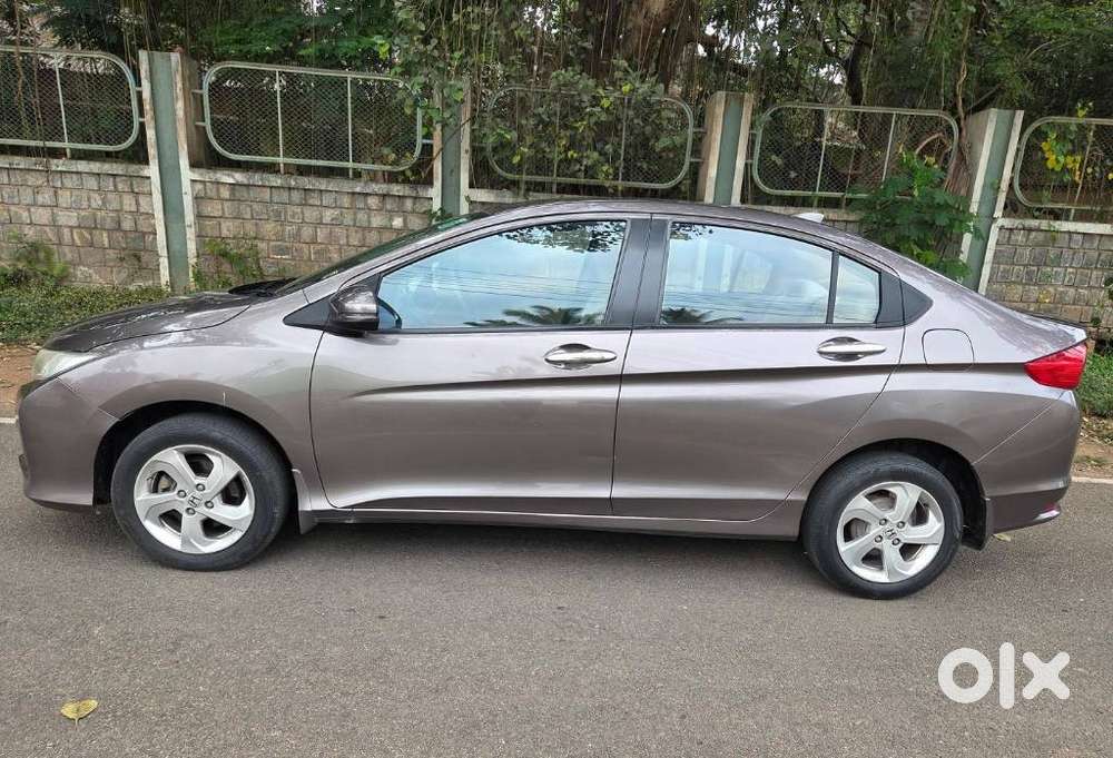 Honda City I-vtec V, 2016, Petrol