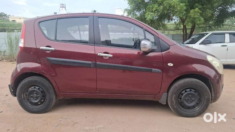 Maruti Suzuki Ritz Lxi, 2010, Petrol