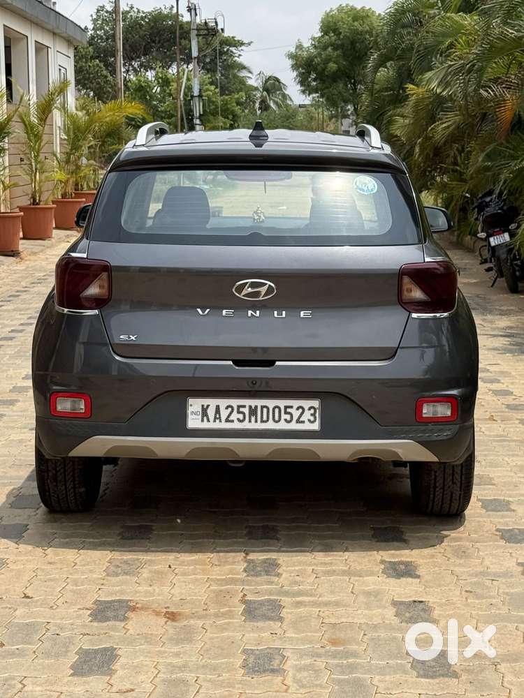 Hyundai Venue Sx Mt, 2021, Diesel