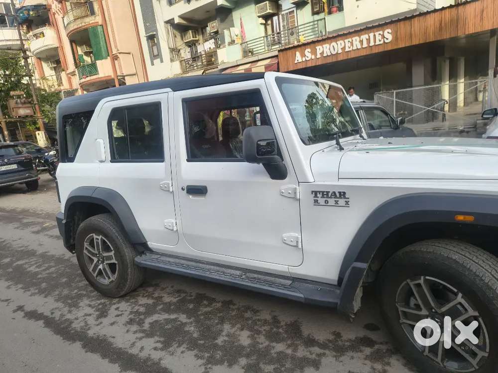 Mahindra Thar Roxx 2026 Petrol Petrol Variant