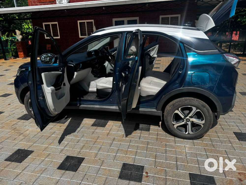 Tata Nexon Ev 2000 Dark Edition