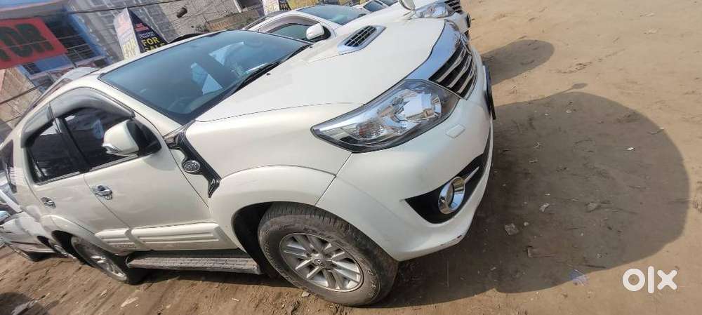 Toyota Fortuner 3.0 4x4 Manual, 2014, Diesel