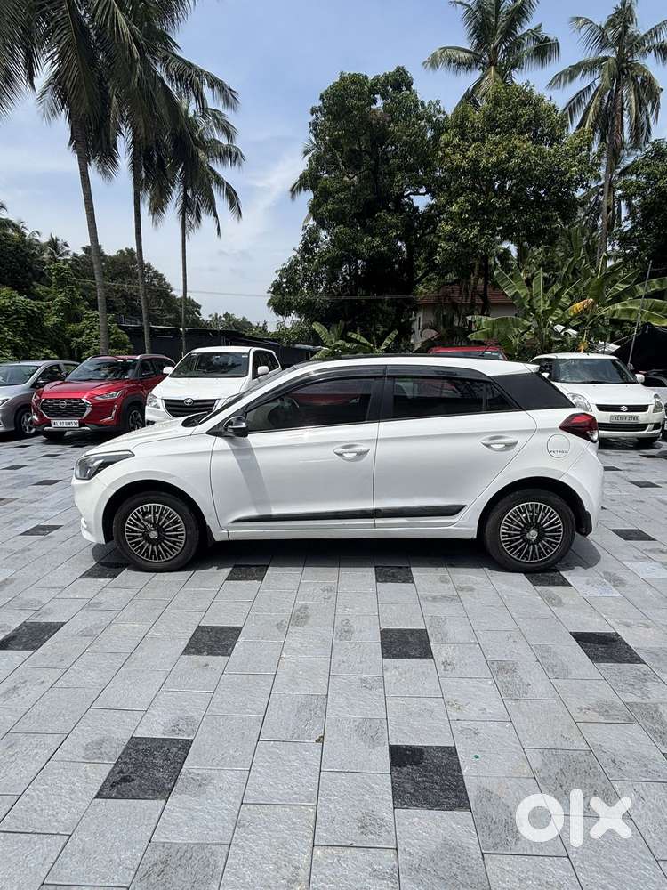 Hyundai I20 Sportz 1.2 Bs-iv, 2015, Petrol