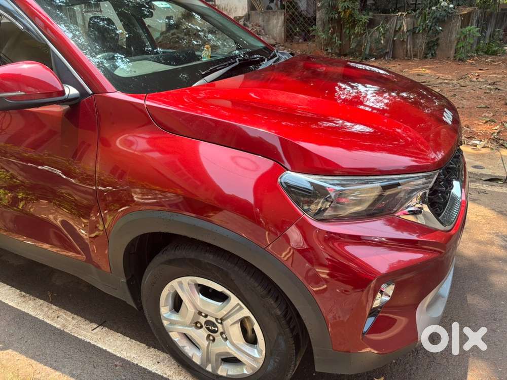 Kia Sonet Showroom Service