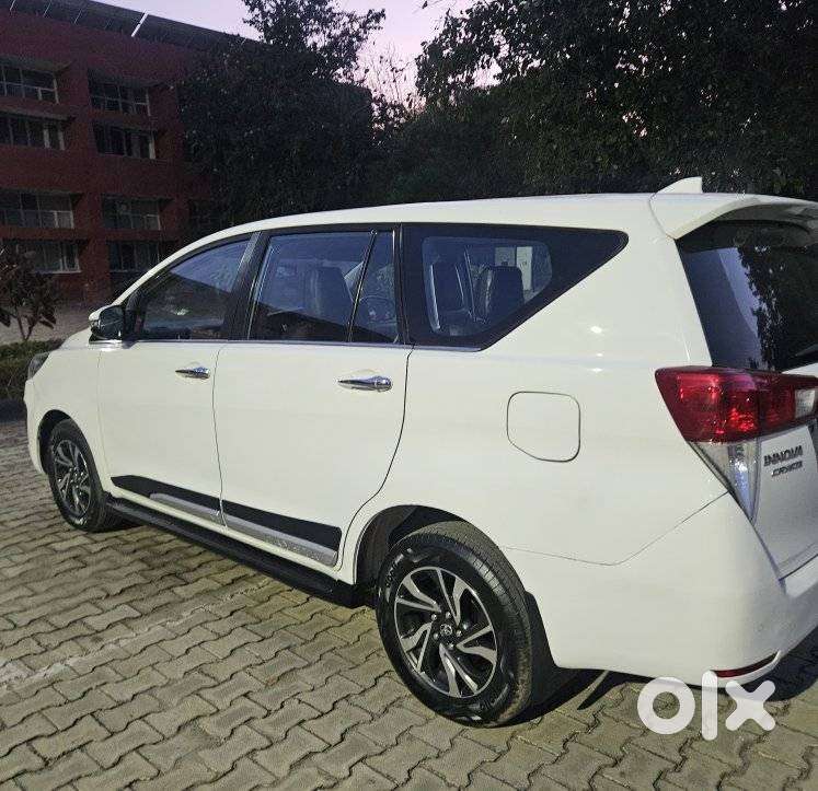 Toyota Innova Crysta Touring Sport 2.4 Mt, 2021, Diesel