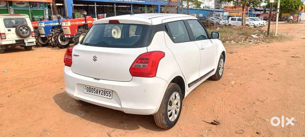 Maruti Suzuki Swift Vxi + Manual, 2020, Petrol