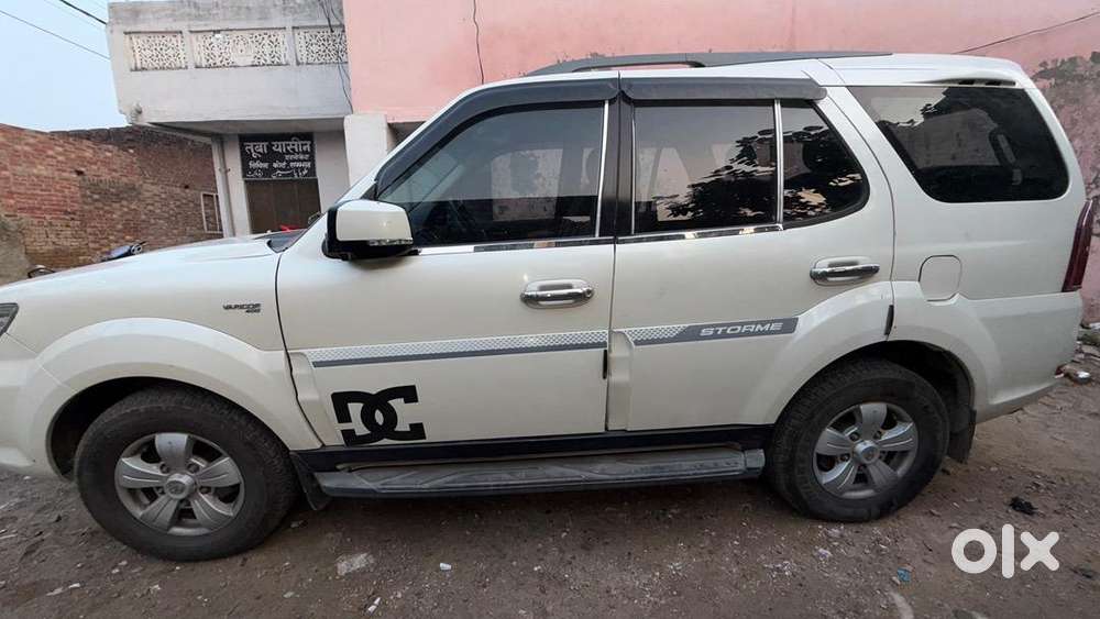 Tata Safari Storme 2017 Diesel 60000 Km Driven