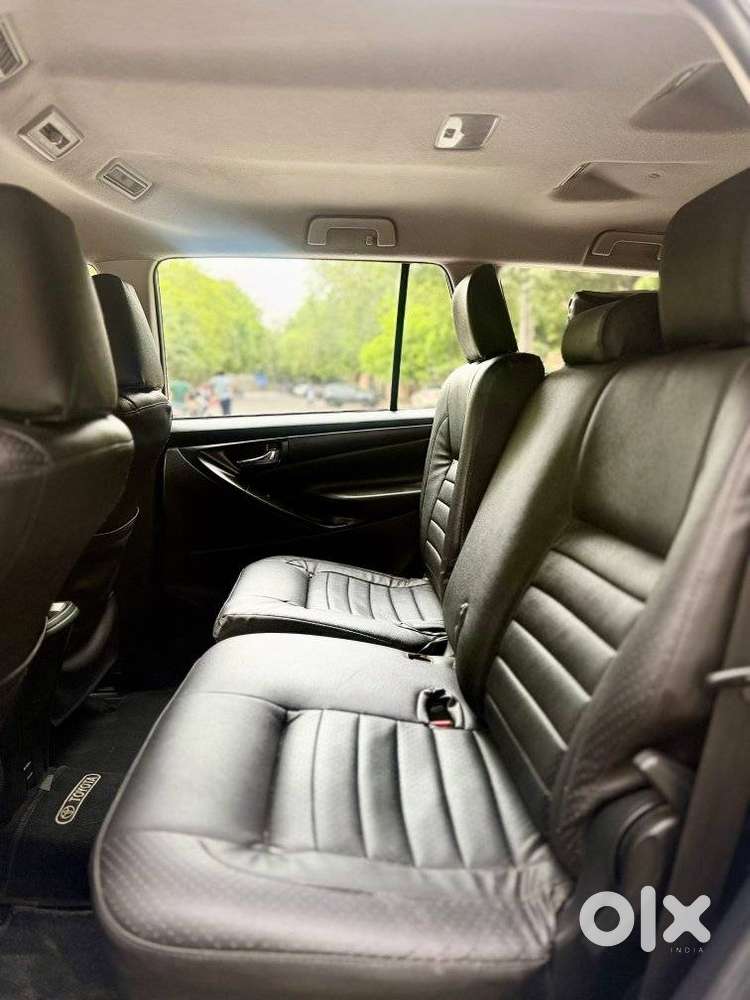 Toyota Innova Crysta 2.7 Gx At 8s, 2017, Petrol