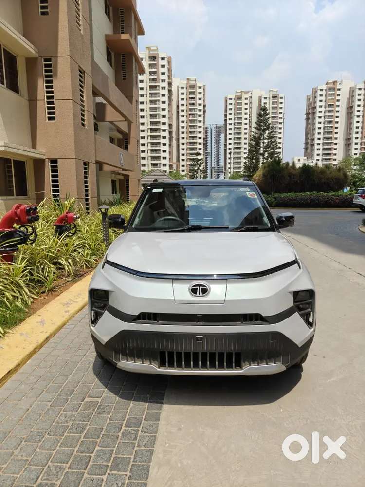 2025 Tata Punch Ev Empowered Plus Long Range