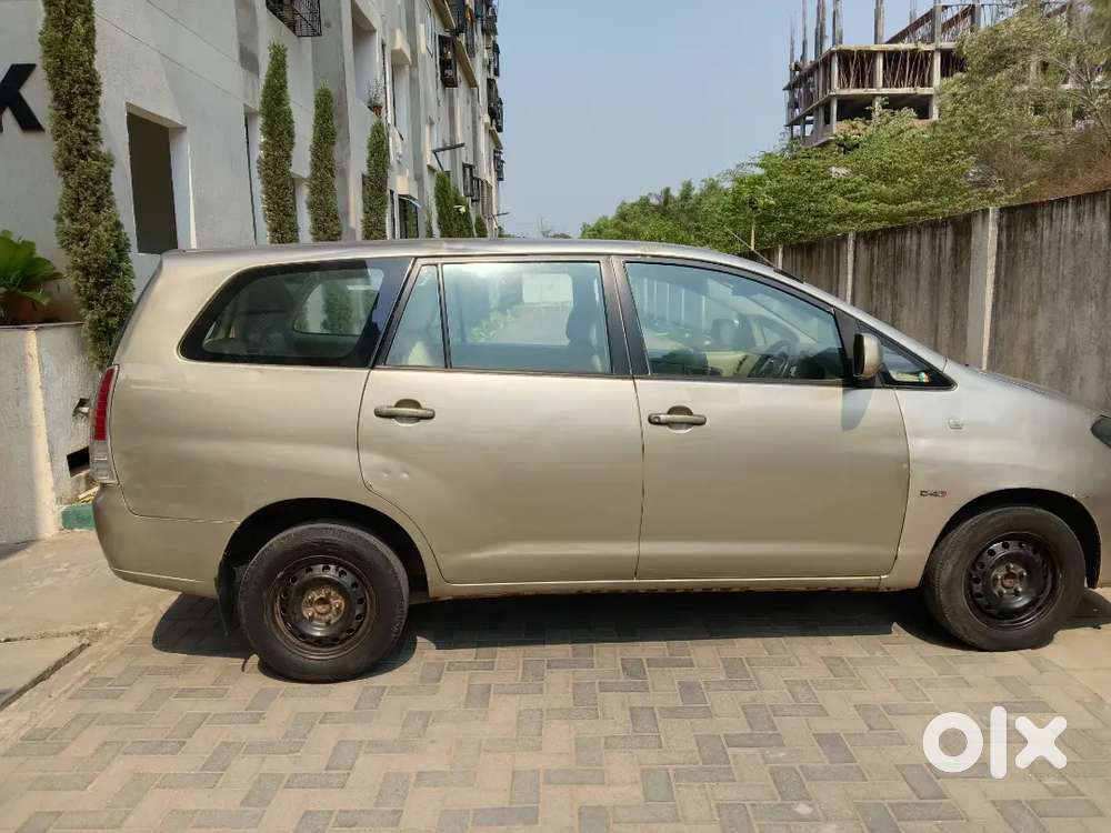 Toyota Innova 2008 Diesel 226000 Km Driven