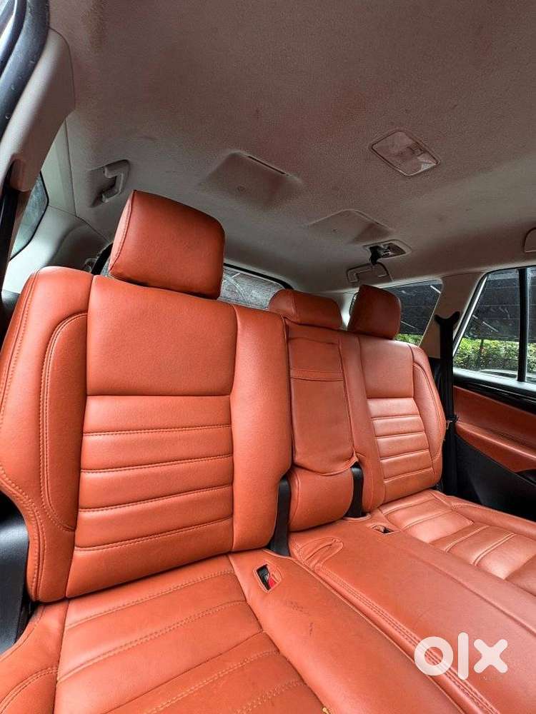 Toyota Innova Crysta 2.4 Vx Mt 8s, 2017, Diesel