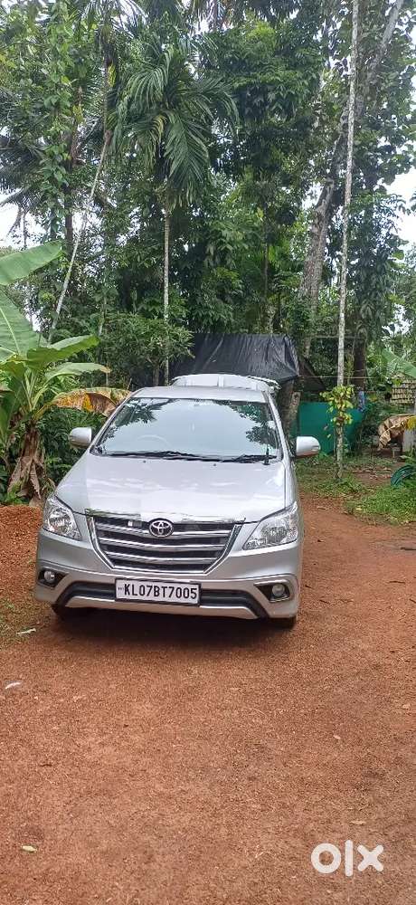 Toyota Innova Diesel 2012 Car