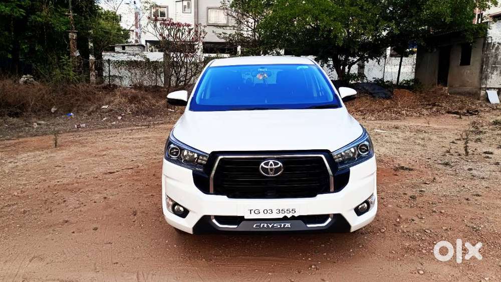 Toyota Innova Crysta, 2023