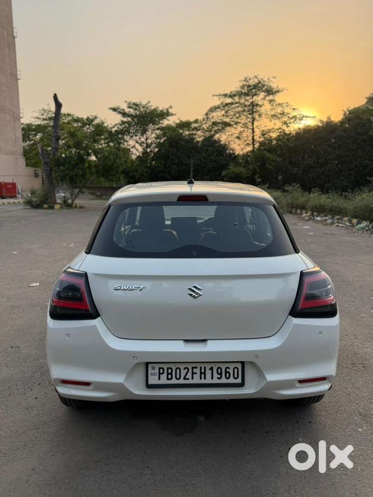 Maruti Suzuki Swift 2026 Petrol 1300 Km Driven