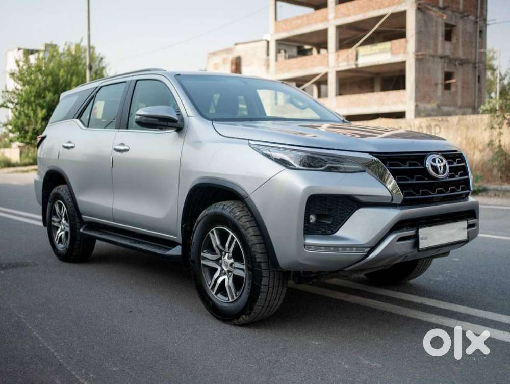 Toyota Fortuner 4x2 At 2.7 Petrol, 2022, Petrol