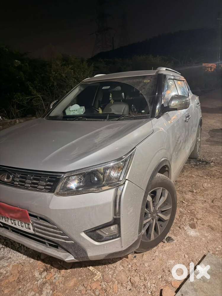 Mahindra Xuv300 2019 Petrol Well Maintained