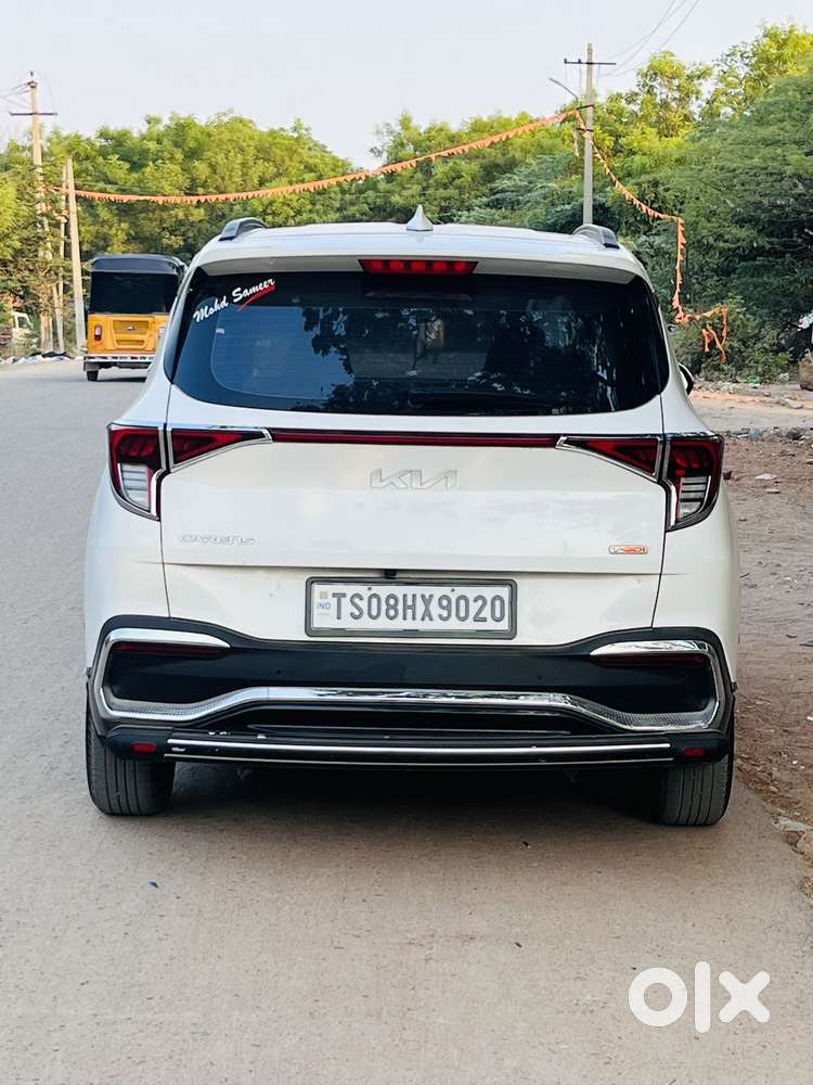 Kia Carens, 2022, Petrol