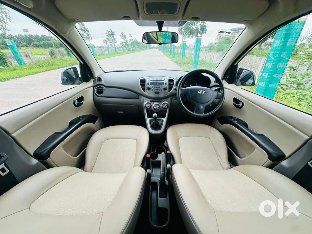 Hyundai I10 Sportz, 2016, Petrol