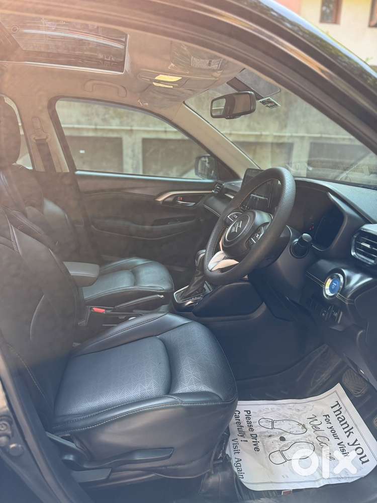 Maruti Suzuki Grand Vitara Strong Hybrid Zeta Optional 9 Months Old