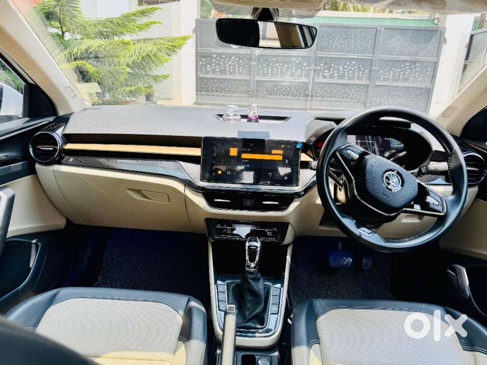 Skoda Slavia 1.5 Tsi Style At, 2022, Petrol