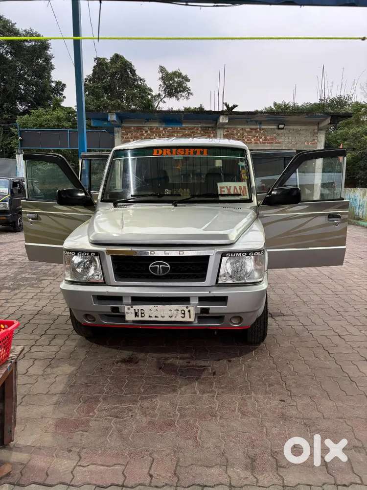 Tata Sumo Gold 2012