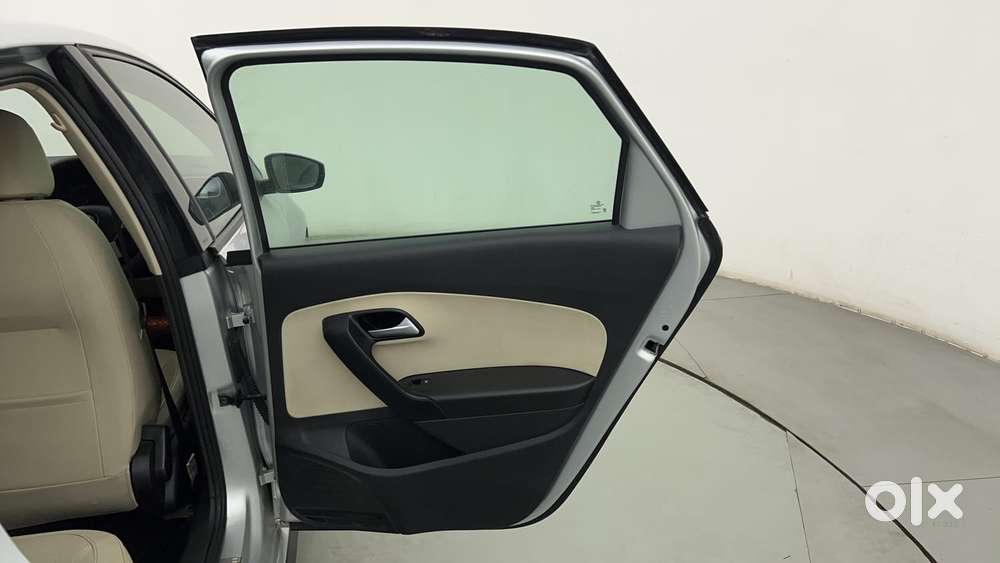 Volkswagen Vento 1.6 Highline, 2022, Petrol