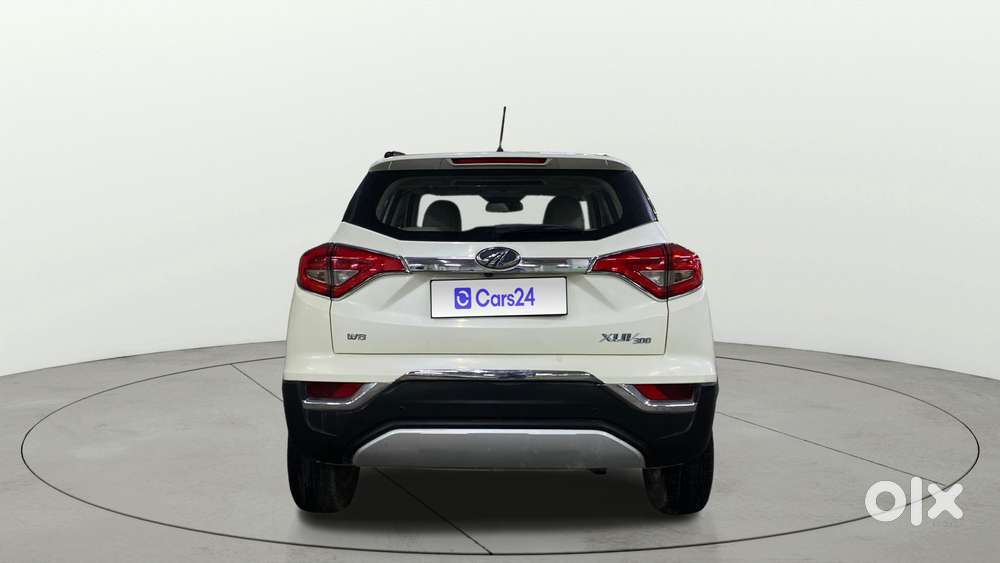 Mahindra Xuv300 W8 Option, 2022, Petrol