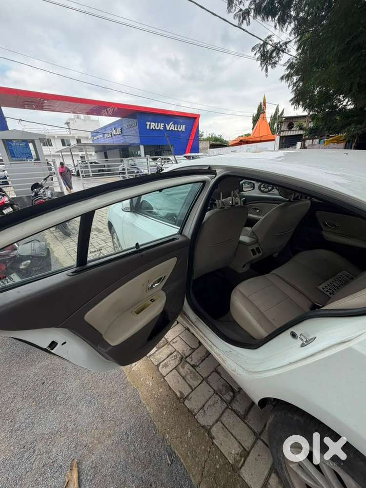 Renault Fluence Diesel Manual 2014